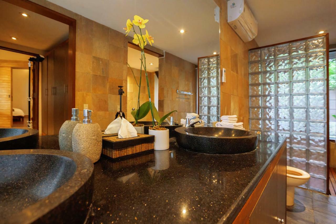 Seminyak Villa Kalyca Buitenkant foto